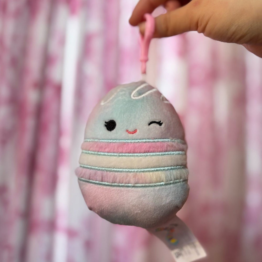 Lizma the Macaroon Squishmallow Clip 3.5”cotten candy colors! NWT